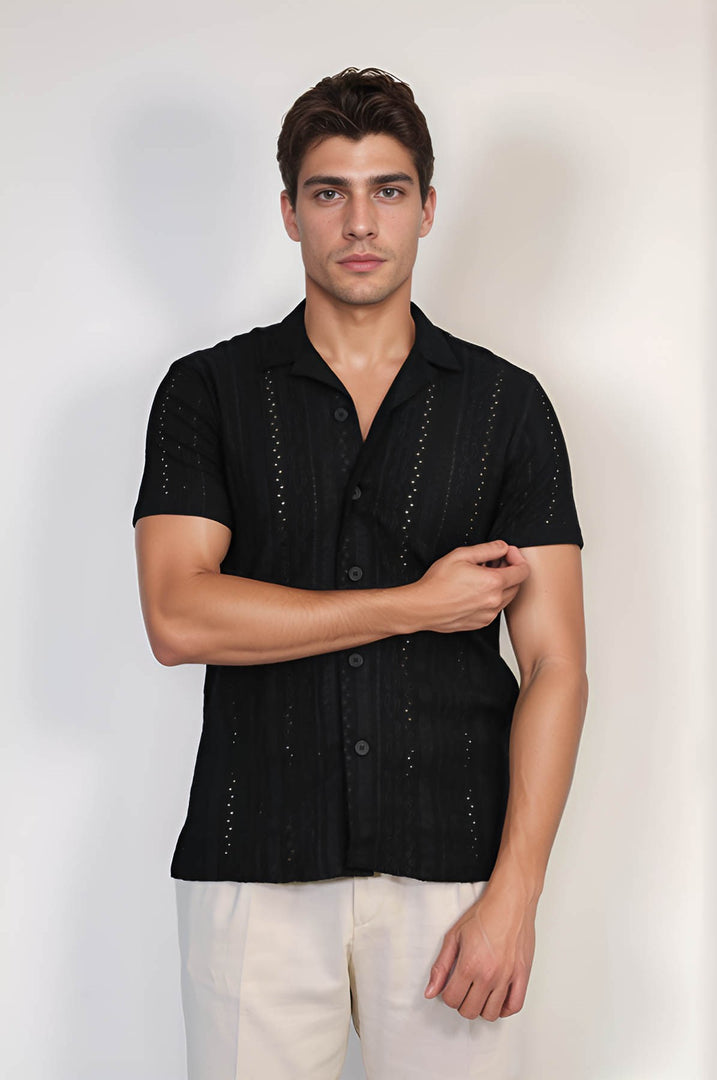 VELVARDE DELİKLİ DÜĞMELİ TSHIRT SİYAH
