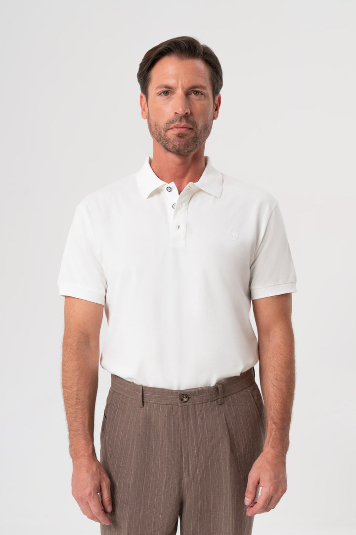 KIRIK BEYAZ POLO YAKA T-SHIRT